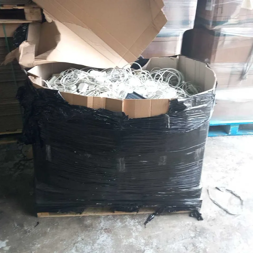 PALLET OF A SIGNIFICANT QUANTITY OF ASSORTED ELECTRICAL ACCESSORIES, TO INCLUDE APPLE CABLES, PHONE CASES, ETC