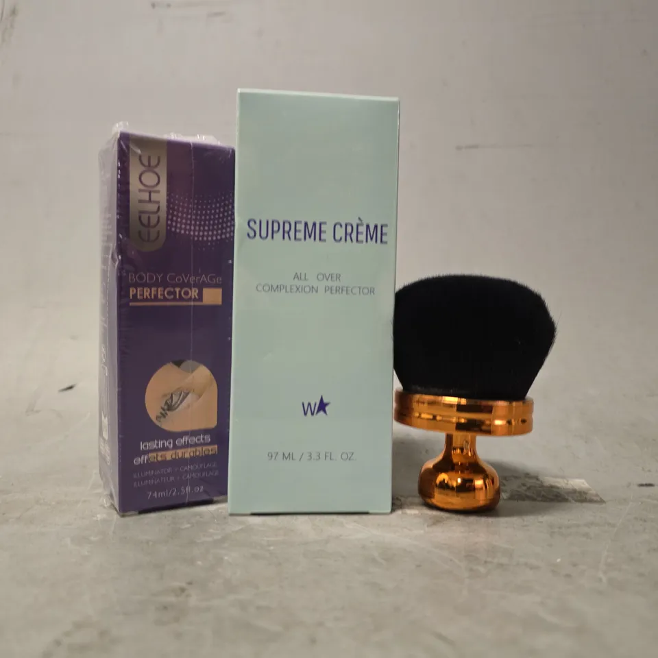 APPROXIMATELY 15 ASSORTED HEALTH & BEAUTY ITEMS TO INCLUDE - TANNING BRUSH , SUPREME CREME ETC