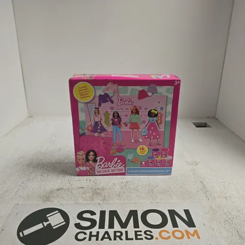 BARBIE FASHION DESIGNER DOUGH SET - 16 PIECES, BOXED
