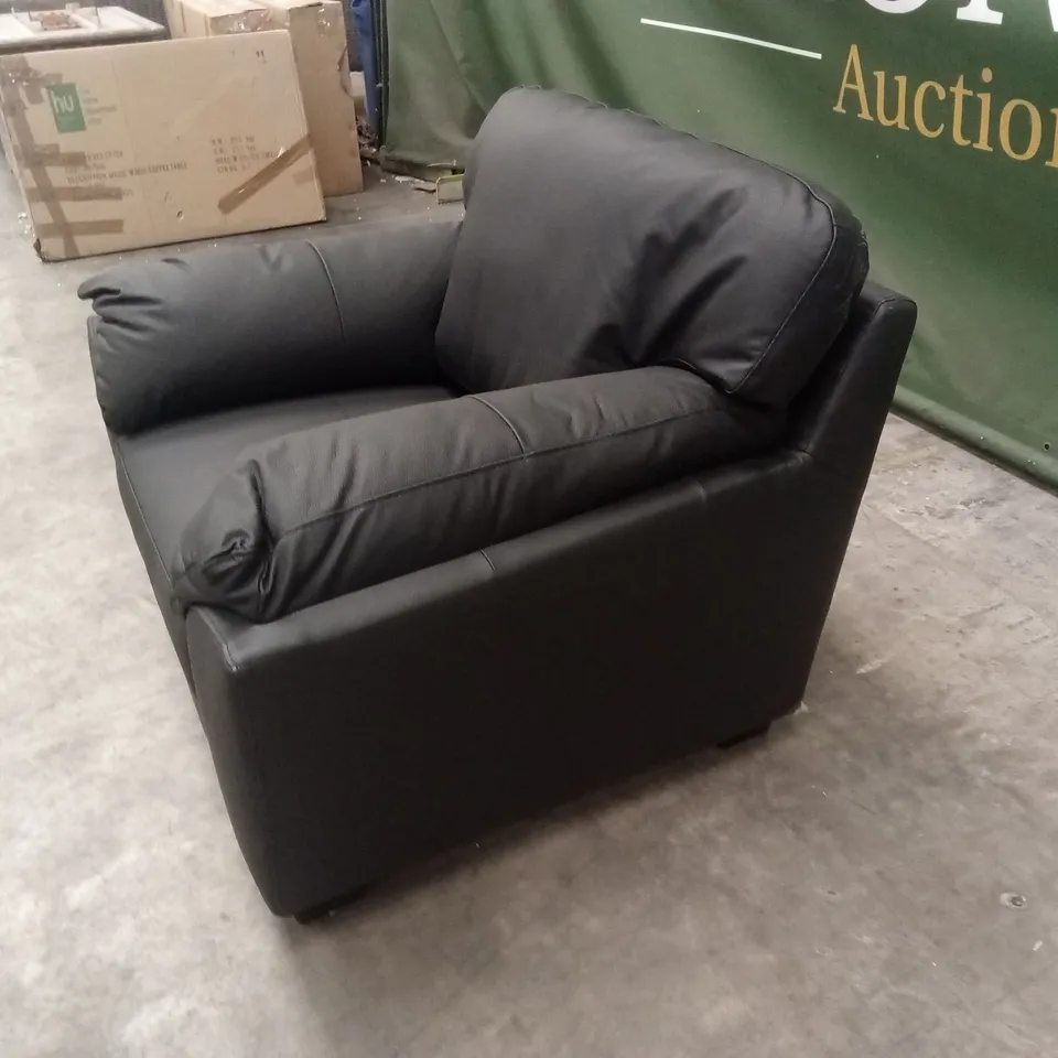 MONTREAL REAL LEATHER/FAUX LEATHER ARMCHAIR RRP £599