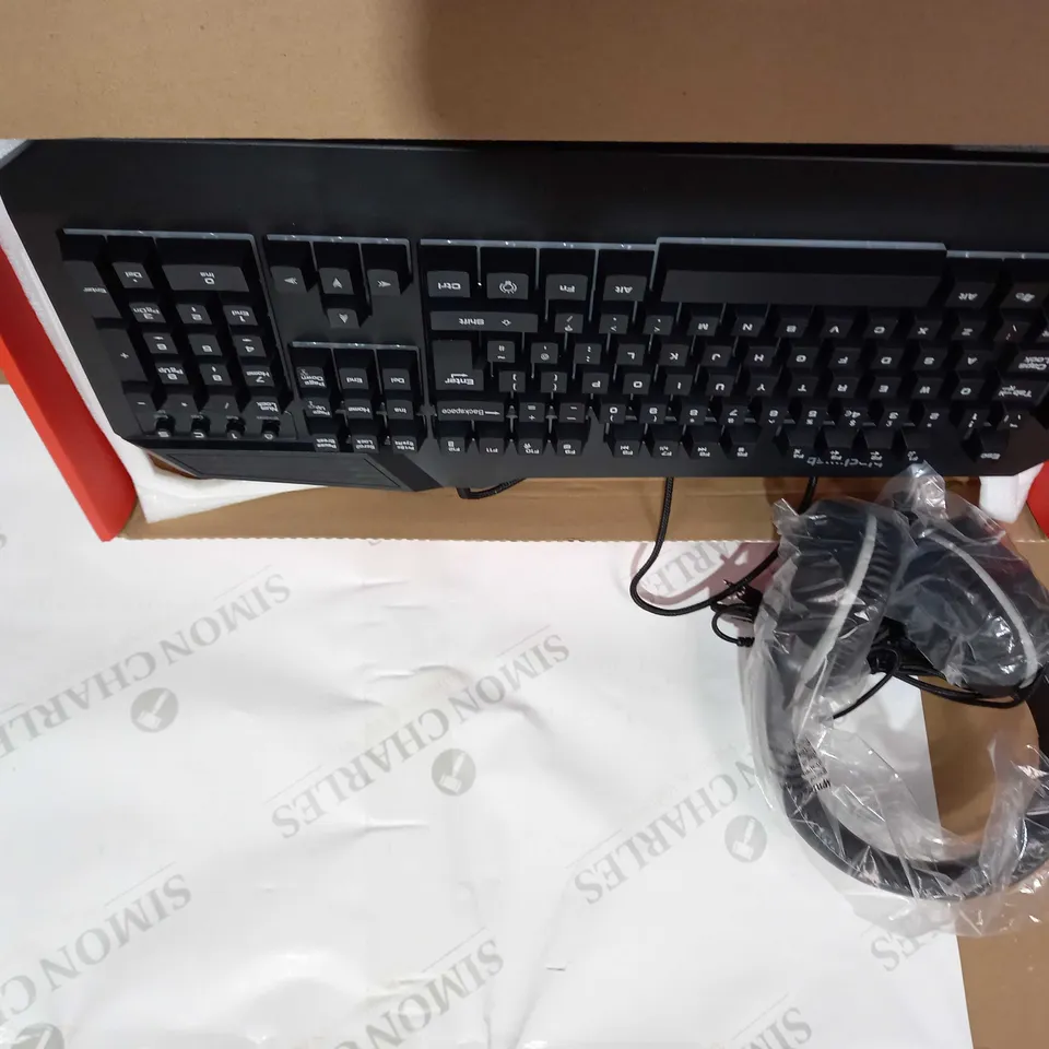 BLACKWEB 4-IN-1 GAMING KIT