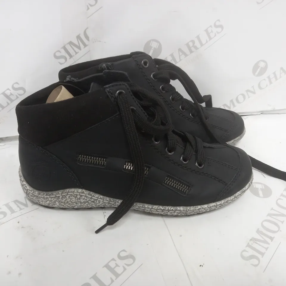 BOXED RIEKER ANTISTRESS LACED ANKLE BOOT SIZE 3.5