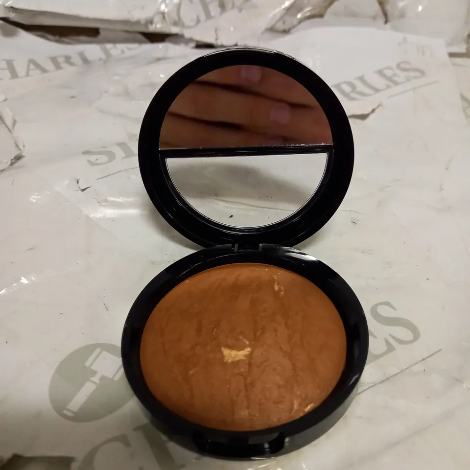 LAURA GELLER BAKED BODY  FROSTING FACE + BODY GLOW IN COPPER GLOW BNIB 0.32OZ