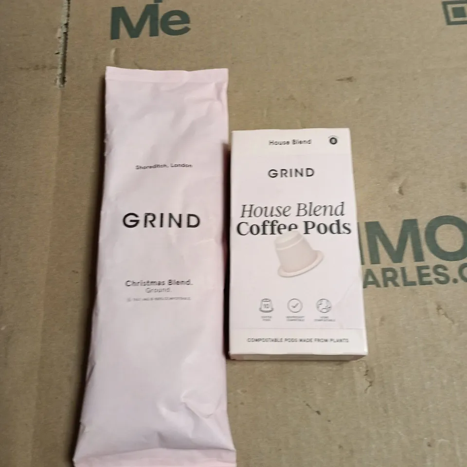 APPROXIMATELY 9 PACKS OF GRIND HOUSE BLEND COFFEE PODS AND A BAG OF CHRISTMAS BLEND GROUND COFFEE