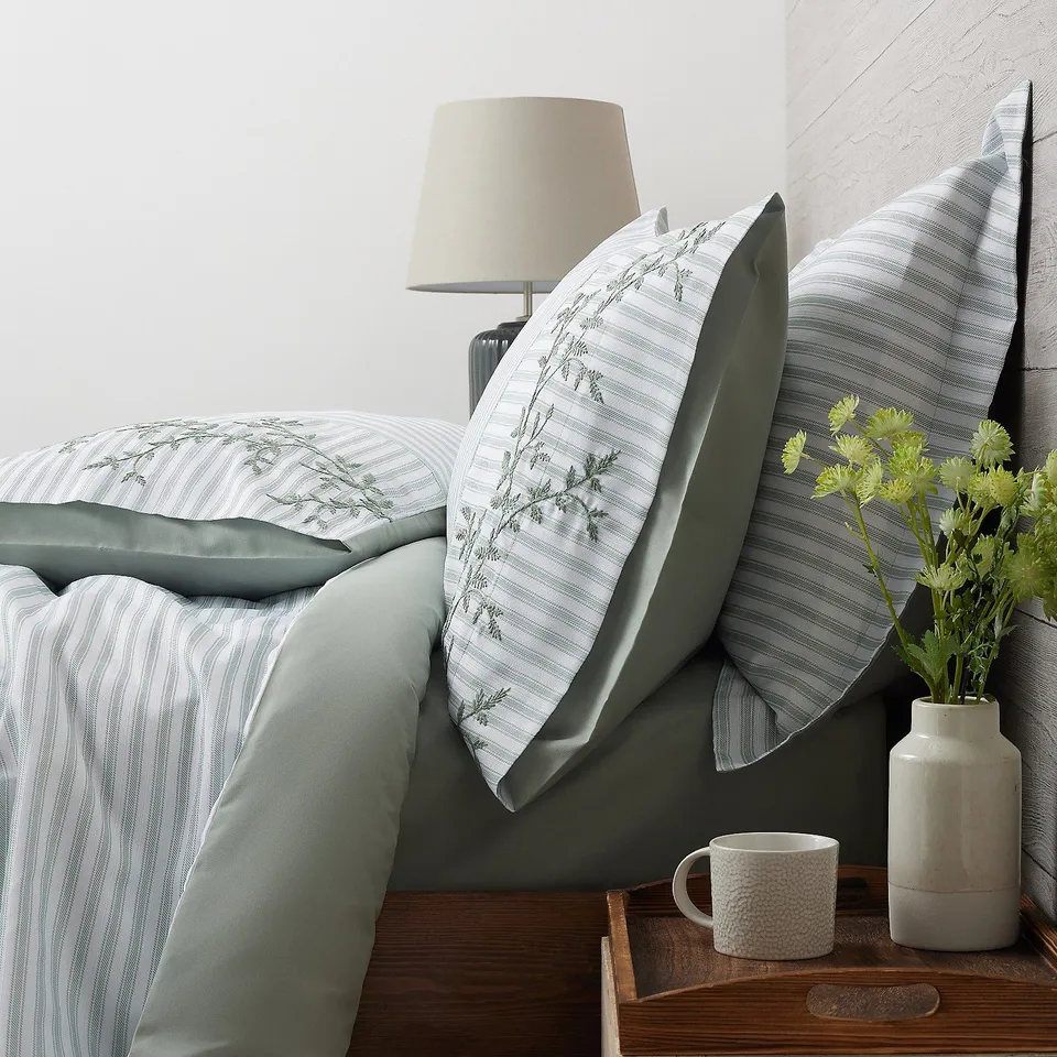 COZEE HOME EMBROIDERED TEXTURED STRIPE WITH SUPERSOFT 6 PIECE DUVET SET- GREEN SUPERKING