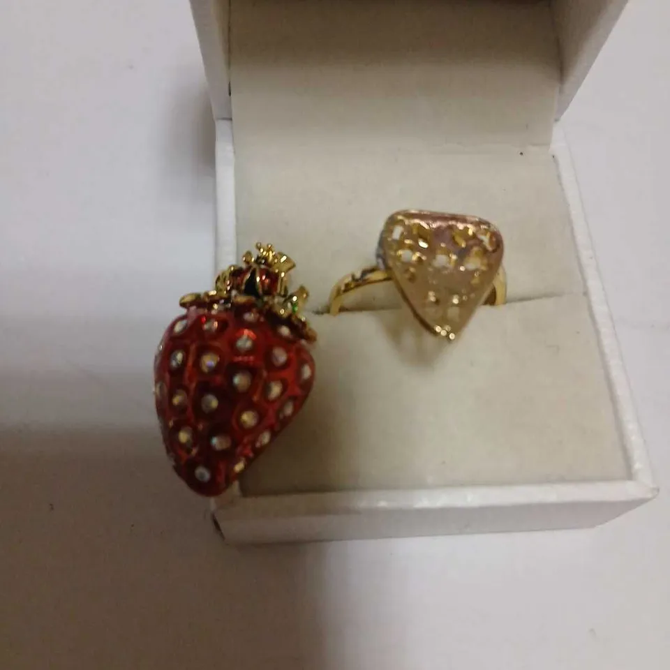 BUTLER & WILSON STRAWBERRY RING