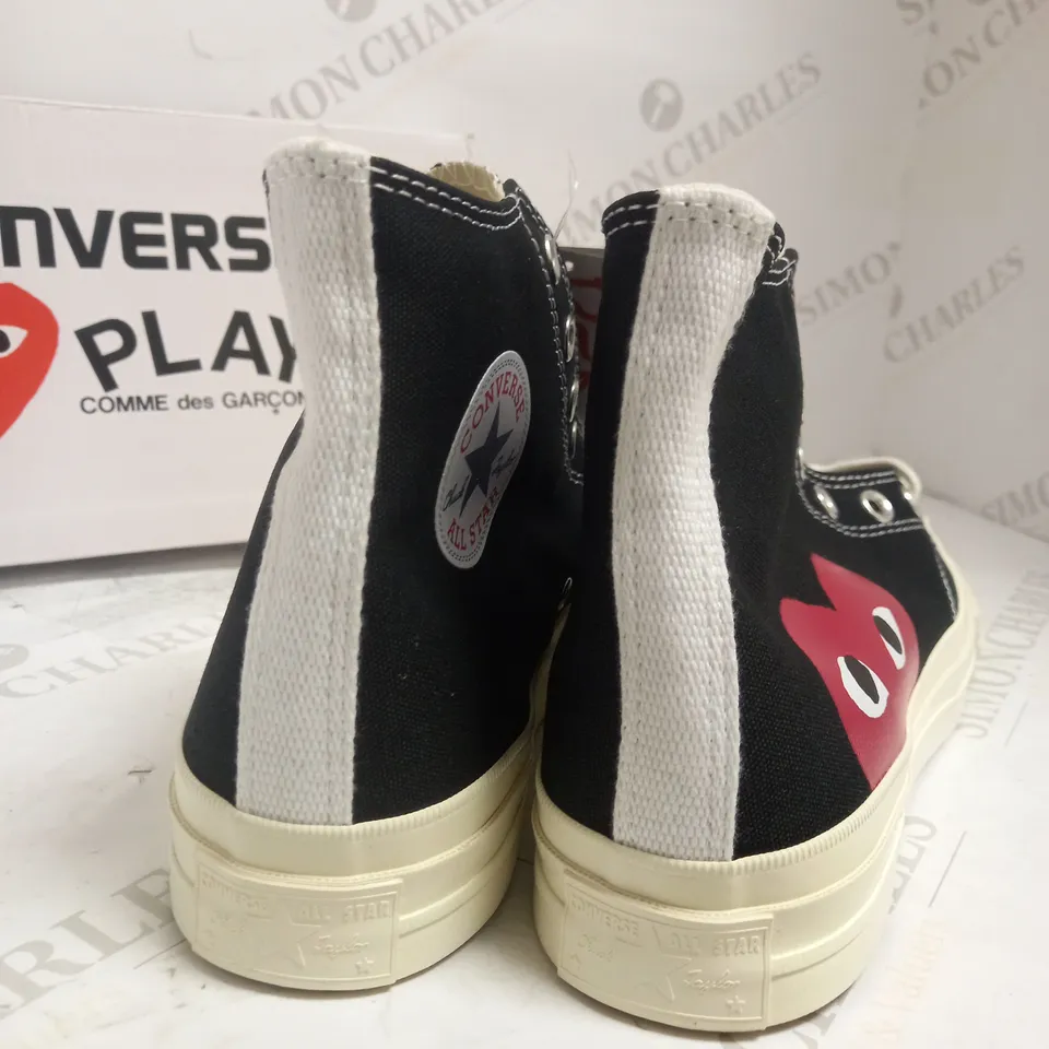 UK 8.5 CONVERSE PLAY EDITION COMME DES GARCONS HIGH TOP TRAINERS 