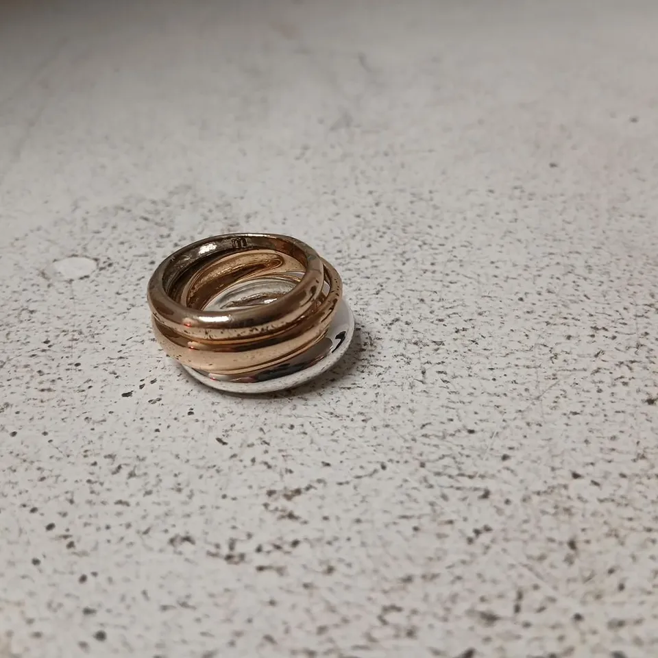 MALIKA CLEAN BAND RING STACK