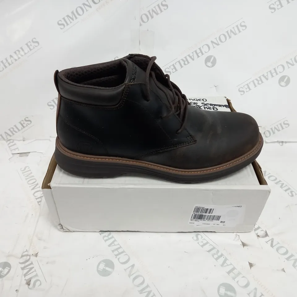 BOXED SKECHERS USA LEATHER BOOTS, CHOCOLATE - SIZE 9