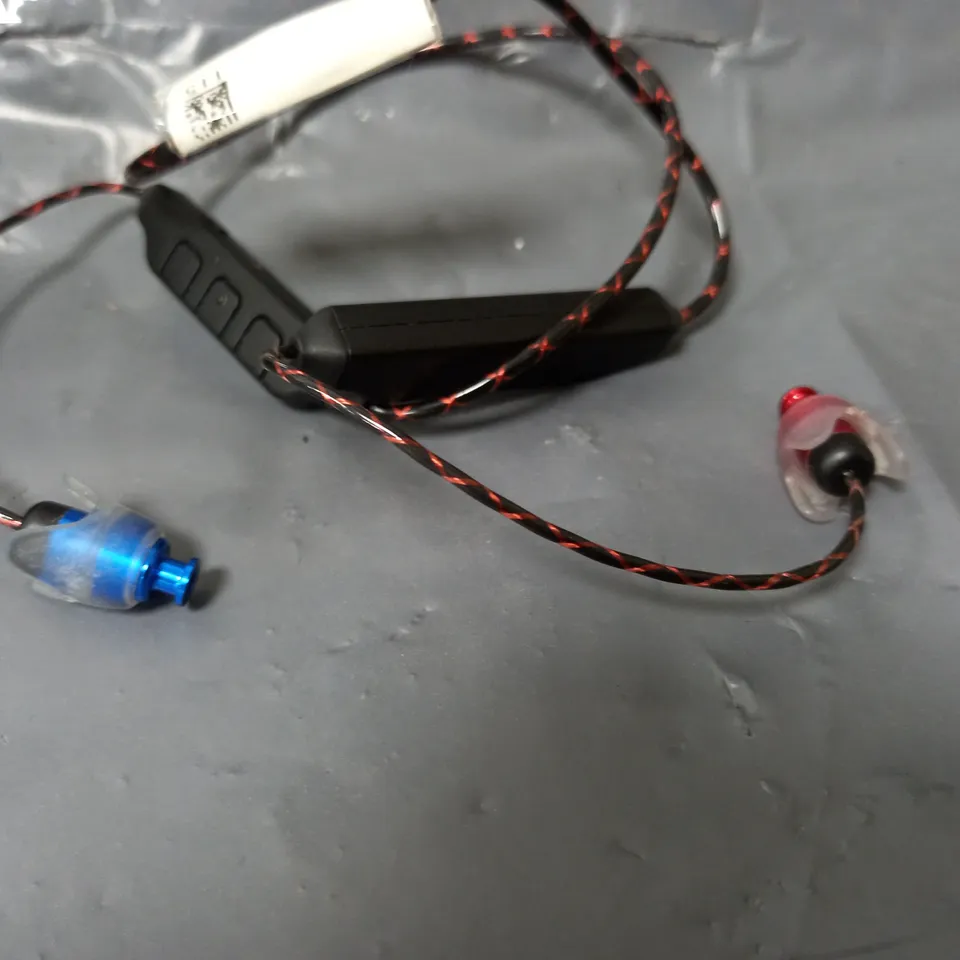 FENDER PURESONIC WIRELESS BLUETOOTH EARBUDS 