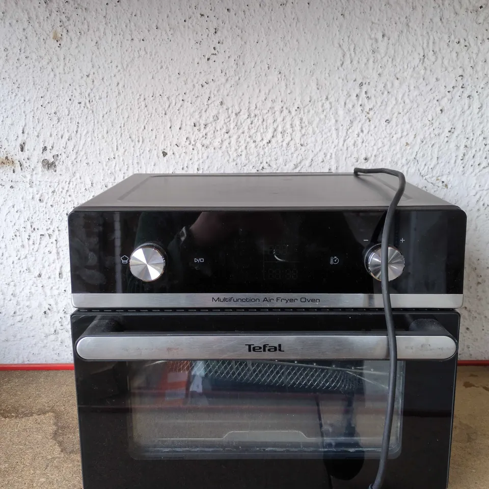 TEFAL MULTIFUNCTION AIR FRYER OVEN 