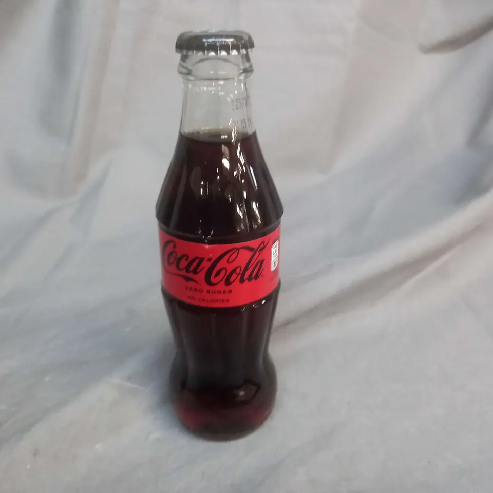 APPROXIMATELY 20 ASSORTED FOOD AND BEVERAGE PRODUCTS TO INCLUDE COCACOLA ZERO SUGAR