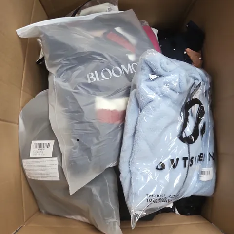 LARGE BOX OF APPROXIMATELY 25 ASSORTED CLOTHING ITEMS IN VARIOUS COLOURS, STYLES AND SIZES - COLLECTION ONLY