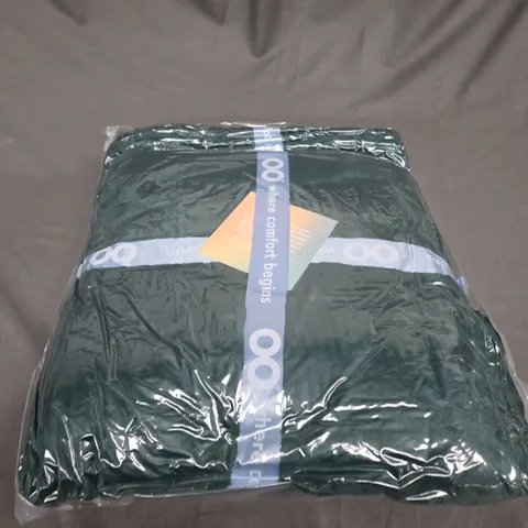 SEALED OODIE OVERSIZED HOODED BLANKET - MOSS GREEN