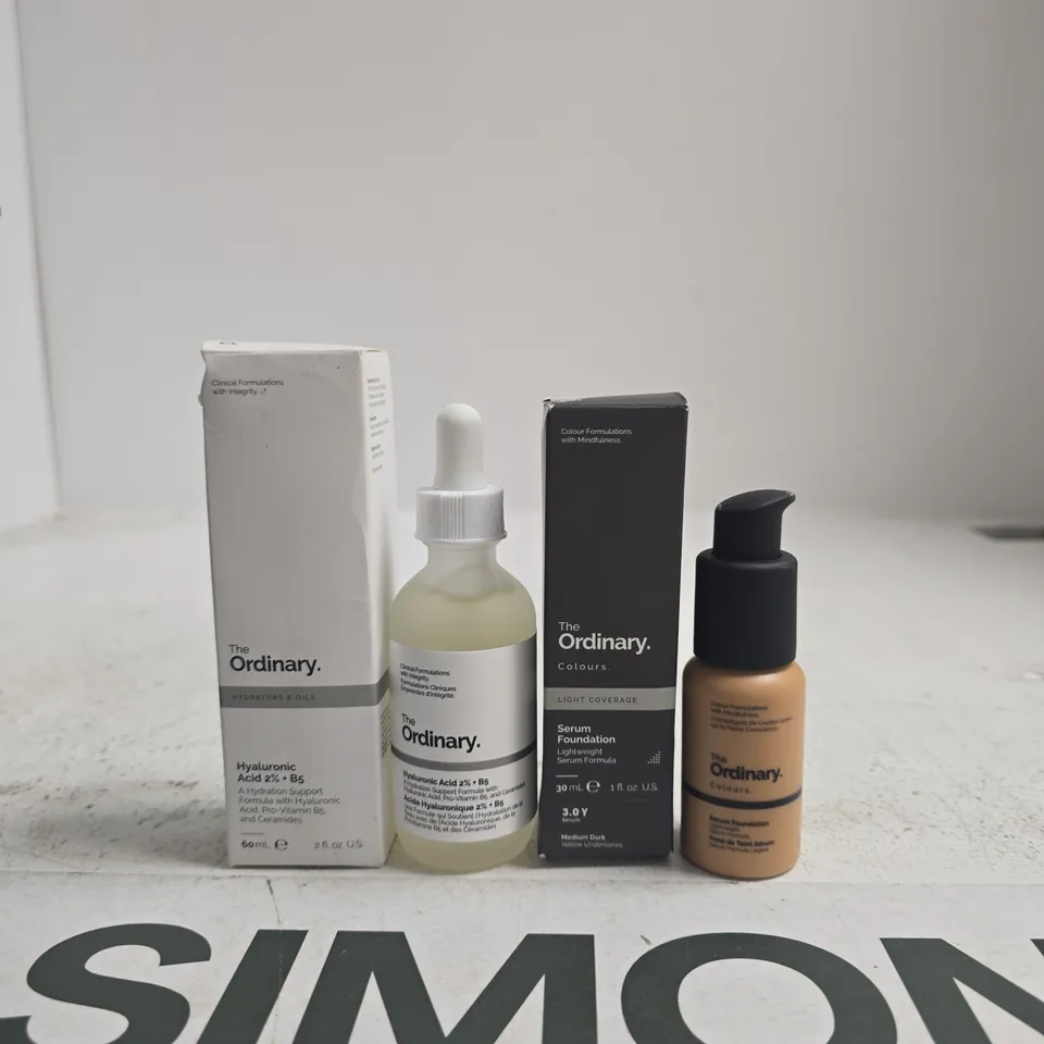 THE ORDINARY HYALURONIC ACID 2% + B5 SERUM & COLOUR FOUNDATION IN 3.0 Y MEDIUM DARK – BOXED SET