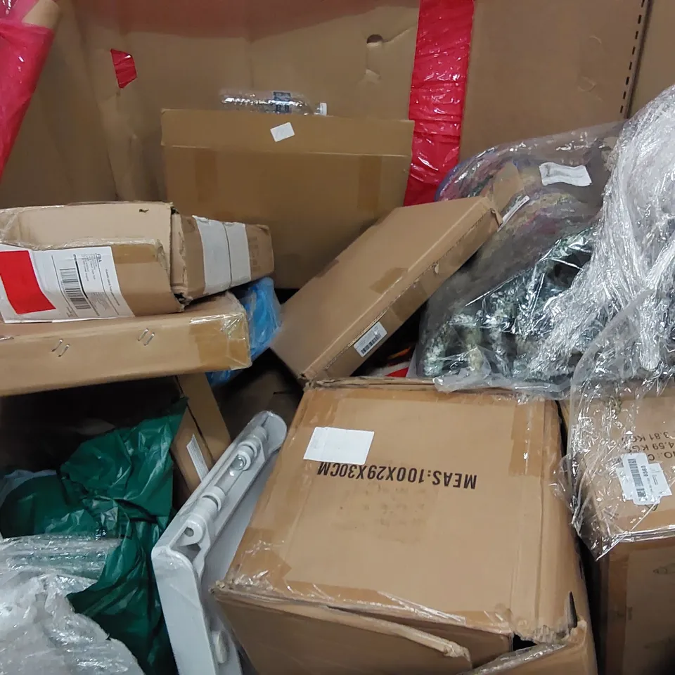 PALLET OF ASSORTED ITEMS INCLUDING: PRESSURE COOKER, AIR COOLER, KNITTING MACHINE, CHAIR CUSHION, LARGE CALANDER 