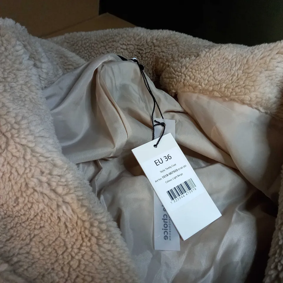 NA-KD LIGHT BEIGE TEDDY COAT - SIZE 8 