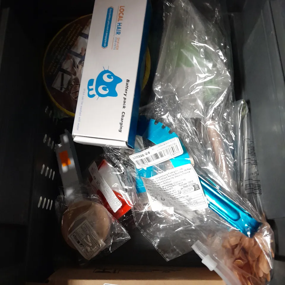 APPROXIMATELY 10 HOUSEHOLD ITEMS TO INCLUDE DECK JOIST TAPE, KONG PUPPY TEETHING RUBBER, PAPER PLATES, ETC