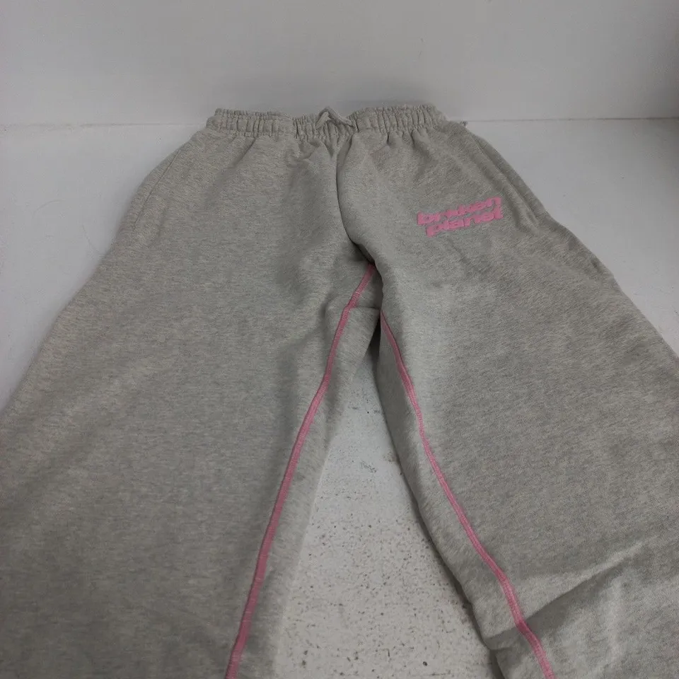 BROKEN PLANET STAR LOGO SWEATPANTS – ASH HEATHER GRAY, SIZE S