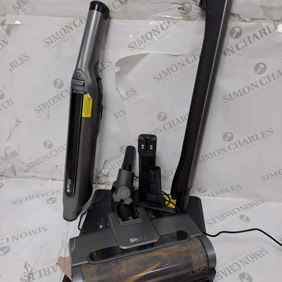 SHARK WANDVAC 2-IN-1 LIGHTWEIGHT CORDLESS HANDHELD VACUUM CLEANER