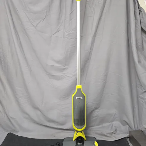 SHARK VM200 VACMOP 2-IN-1 CORDLESS VACUUM MOP