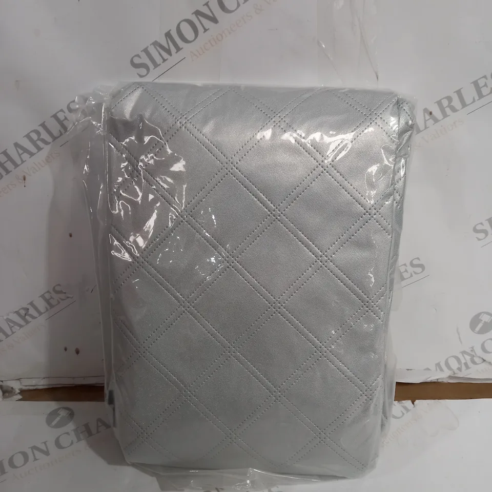 CAR WINDSCREEN COVER, UN ALL WEATHER 147X118CM