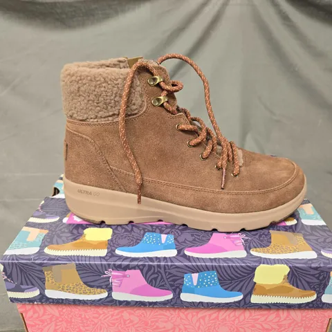 BOXED PAIR OF SKECHERS GO WALK BOOTS IN BROWN - 6