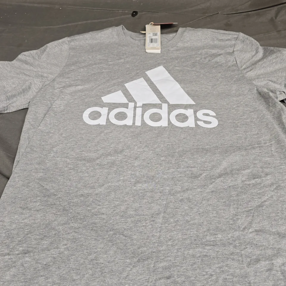 ADIDAS LOGO TEE - SIZE XL
