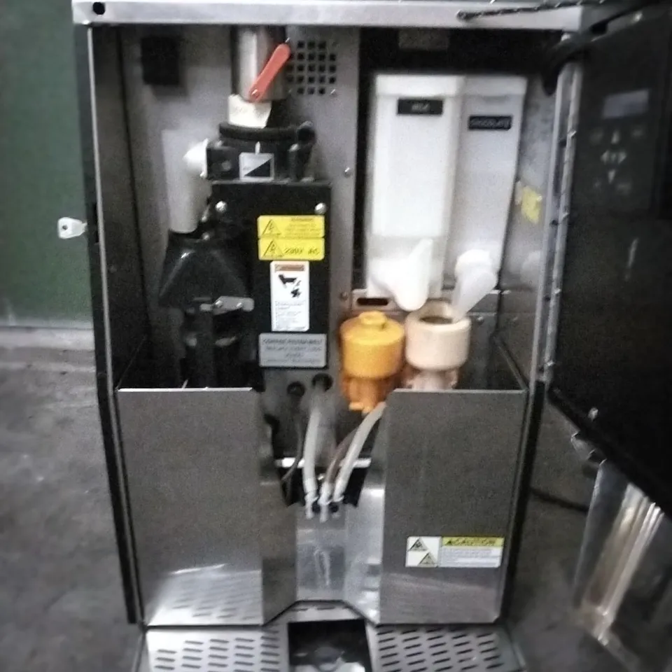 COFFETEK VITRO 4 GB COFFEE MACHINE
