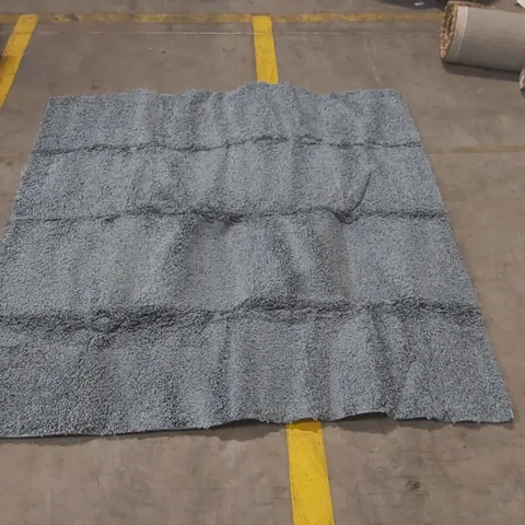 QUALITY CLARA SHAGGY RUG - 160 x 160cm