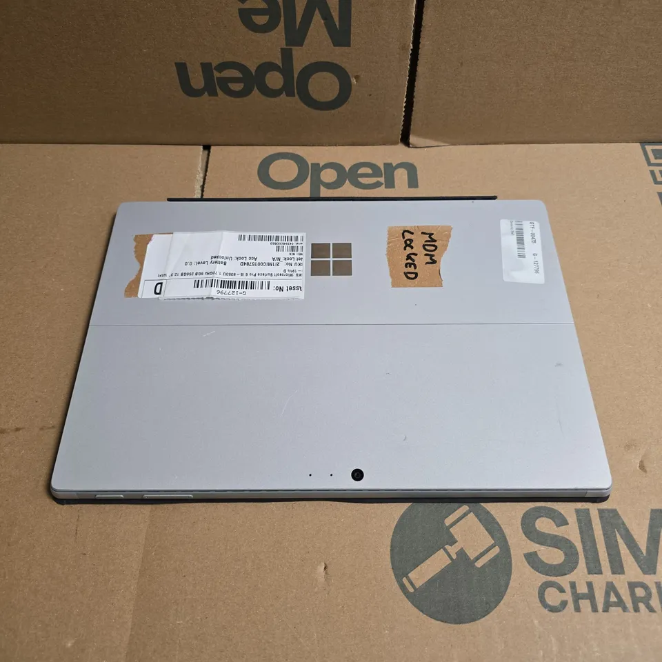 MICROSOFT SURFACE PRO 6 WITH KEYBOARD 