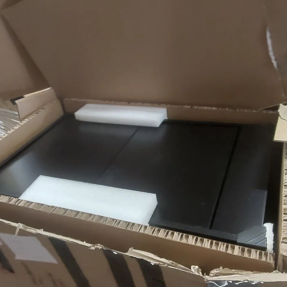 PALLET CONTAINING ASSORTED FURNITURE ITEMS INCLUDING: BATHTUB, OFFICE CHAIR, CABINET ECT
