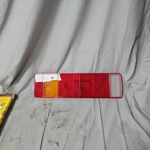 REAR TAIL LIGHT ASSEMBLY β RECTANGULAR, MULTIβSECTION (RED, AMBER & CLEAR) - FOR VW LT96