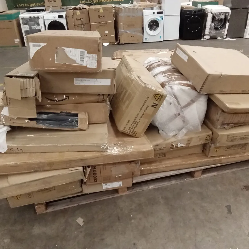 PALLET OF ASSORTED INCOMPLETE DESIGNER FURNITURE PARTS AND PIECES 