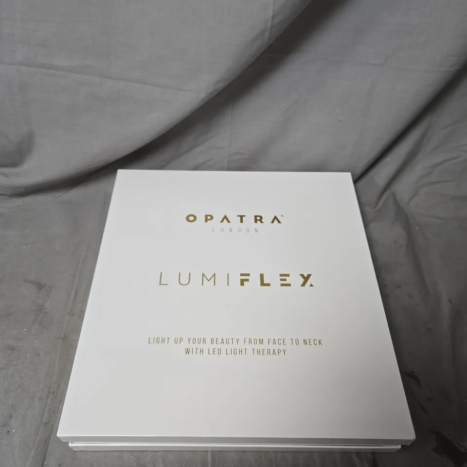 OPATRA LONDON LUMIFLEX LED LIGHT THERAPY DEVICE 