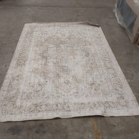 QUALITY DESIGNER AREA RUG - APPROXIMATELY 285 x 198cm