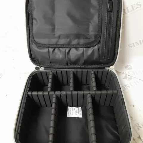 TILIS MAKEUP STORAGE BAG - GREY