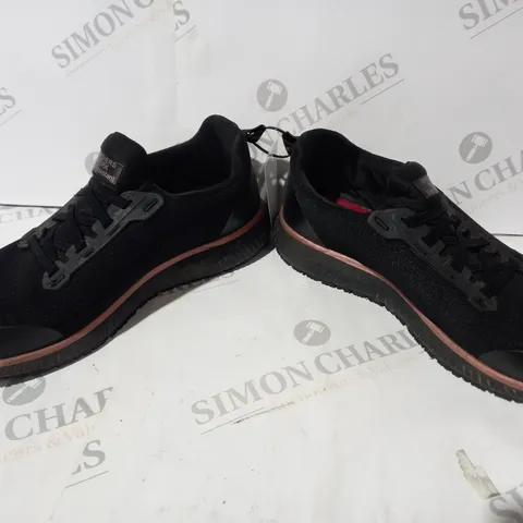 PAIR OF SKECHERS SQUAD WORK TRAINERS IN BLACK SIZE 5