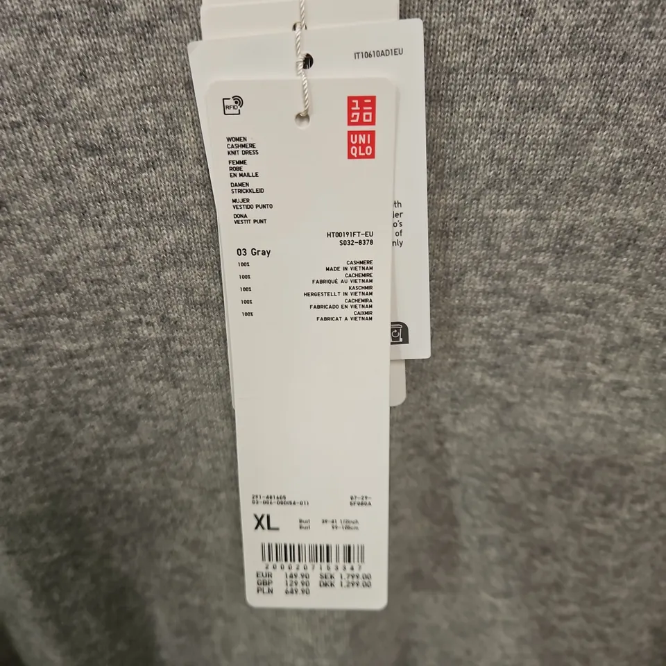 UNIQLO WOMEN CASHMERE KNIT DRESS – GREY, XL