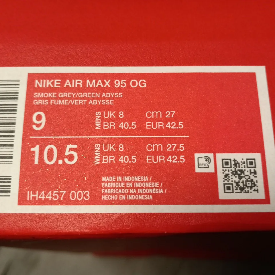 BOXED NIKE AIR MAX 95 OG TRAINERS - SMOKE GREY/GREEN ABYSS, MEN'S UK8 (US9)