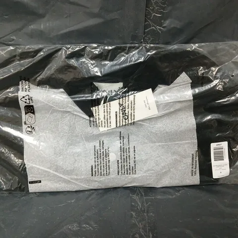SEALED ONLY MOXIE LONG SLEEVE CORD SHIRT IN BLACK - S