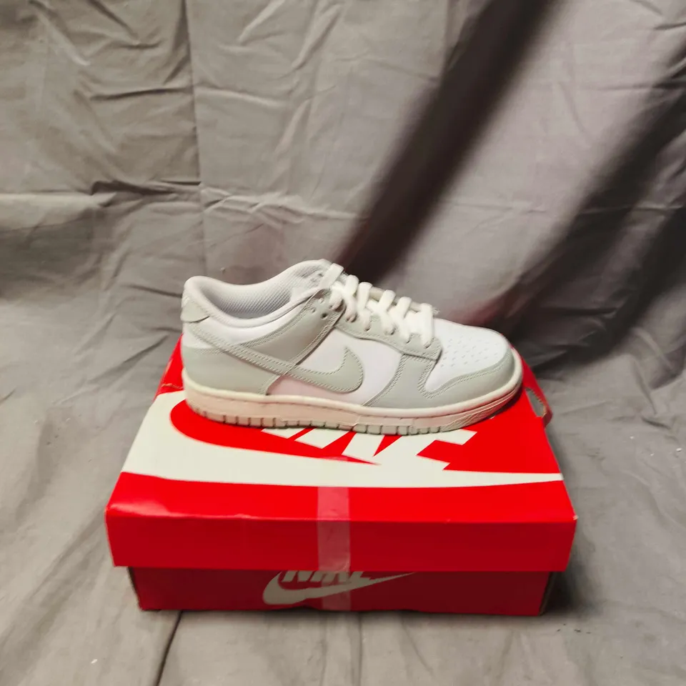 BOXED PAIR OF NIKE KIDS' SNEAKERS – WHITE & LIGHT GREY, ON RED BOX SIZE 3.5