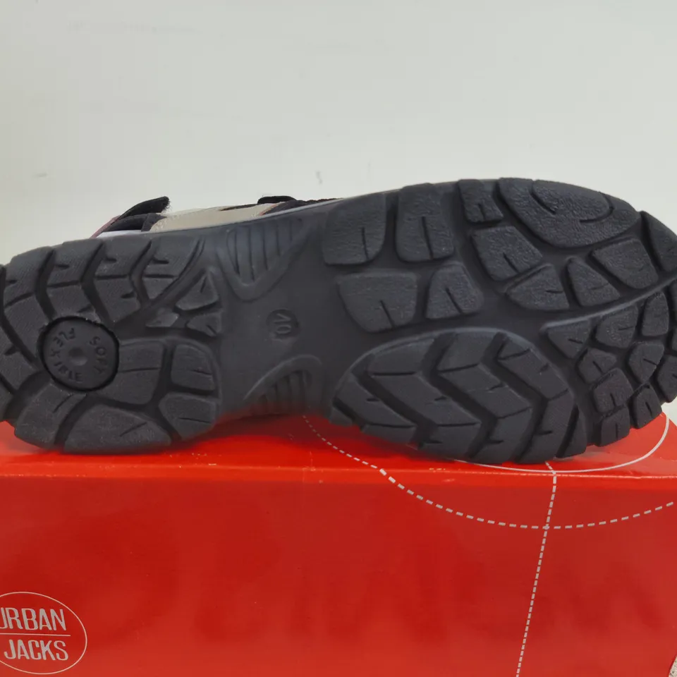 BOXED PAIR OF URBAN JACKS MANDY SANDALS, UK 7