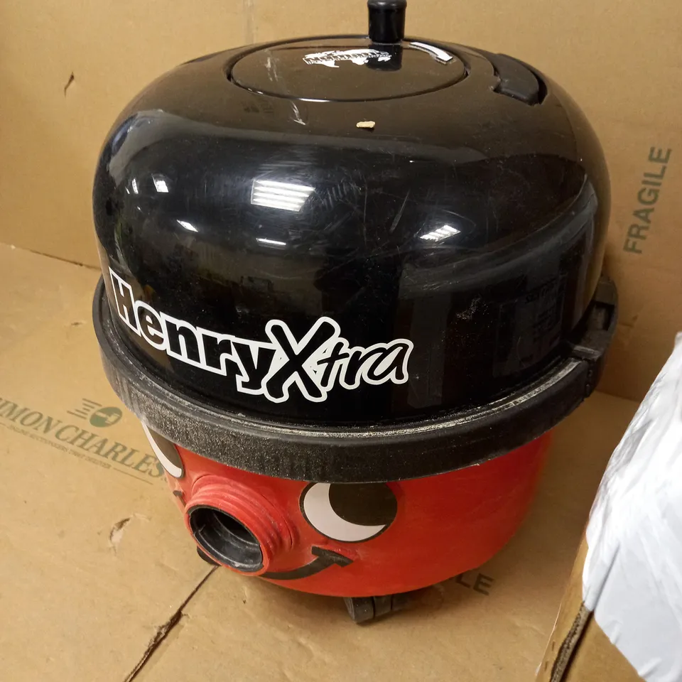NUMATIC HENRY XTRA VACUUM CLEANER