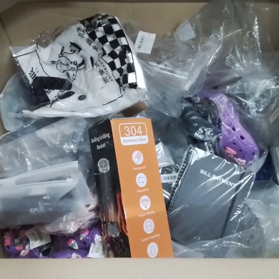 PALLET CONTAINING VARIOUS ASSORTED BOXED HOUSEHOLD ITEMS TO INCLUDE: PET FEEDER BOWL, BILL PAYMENT BOOKS, CHEF WHITES ECT,