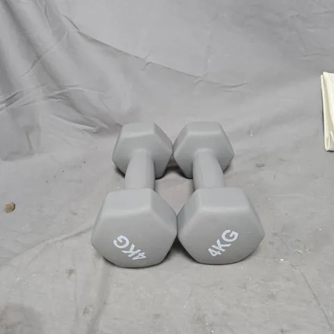 PAIR OF 4 KG HEX DUMBBELLS (RUBBER-COATED)