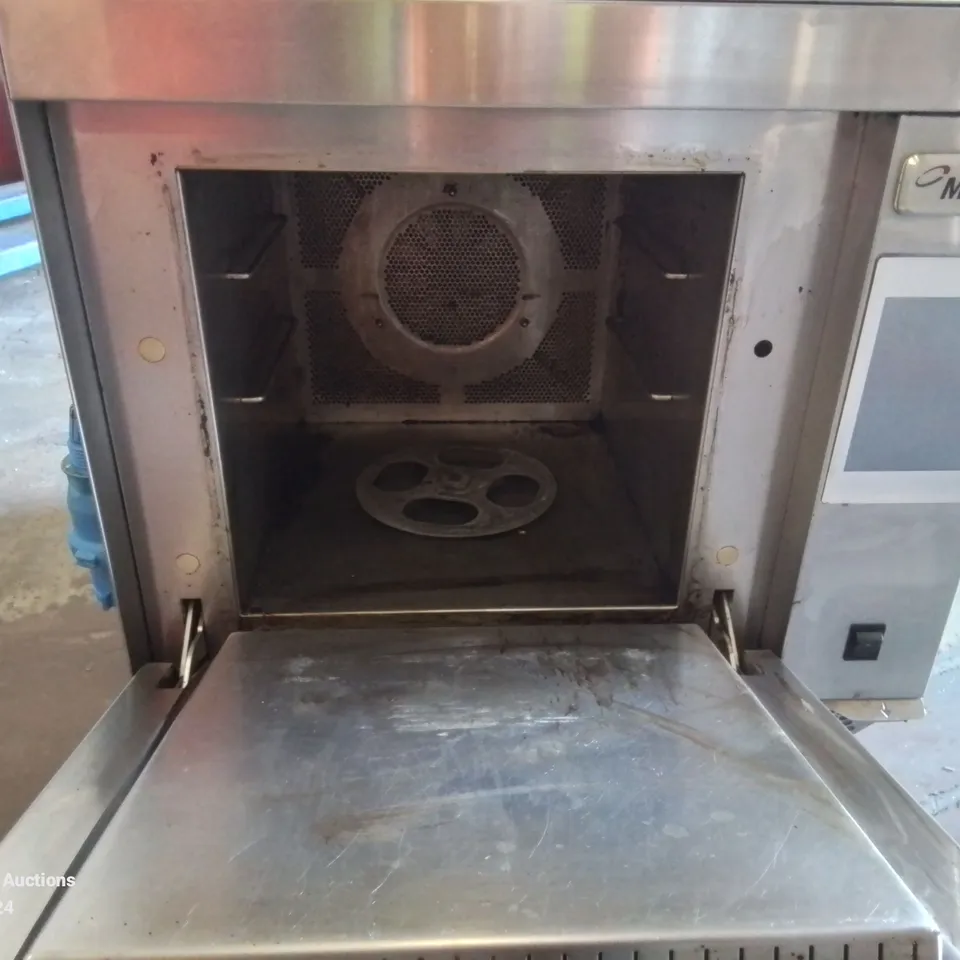 COMMERCIAL STAINLESS STEEL MERRYCHEF 700W MICROWAVE OVEN
