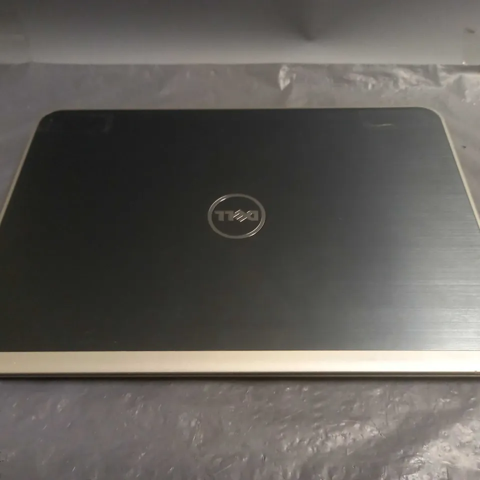 DELL INSPIRON 15R INTEL CORE I-7 RADEON GRAPHICS LAPTOP