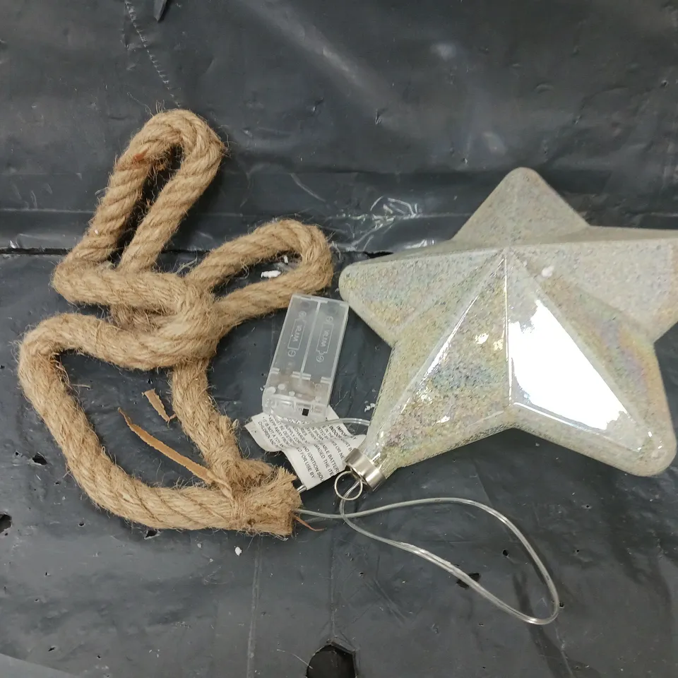 LIGHT UP FROSTED STAR ON ROPE CHRISTMAS DECORATION