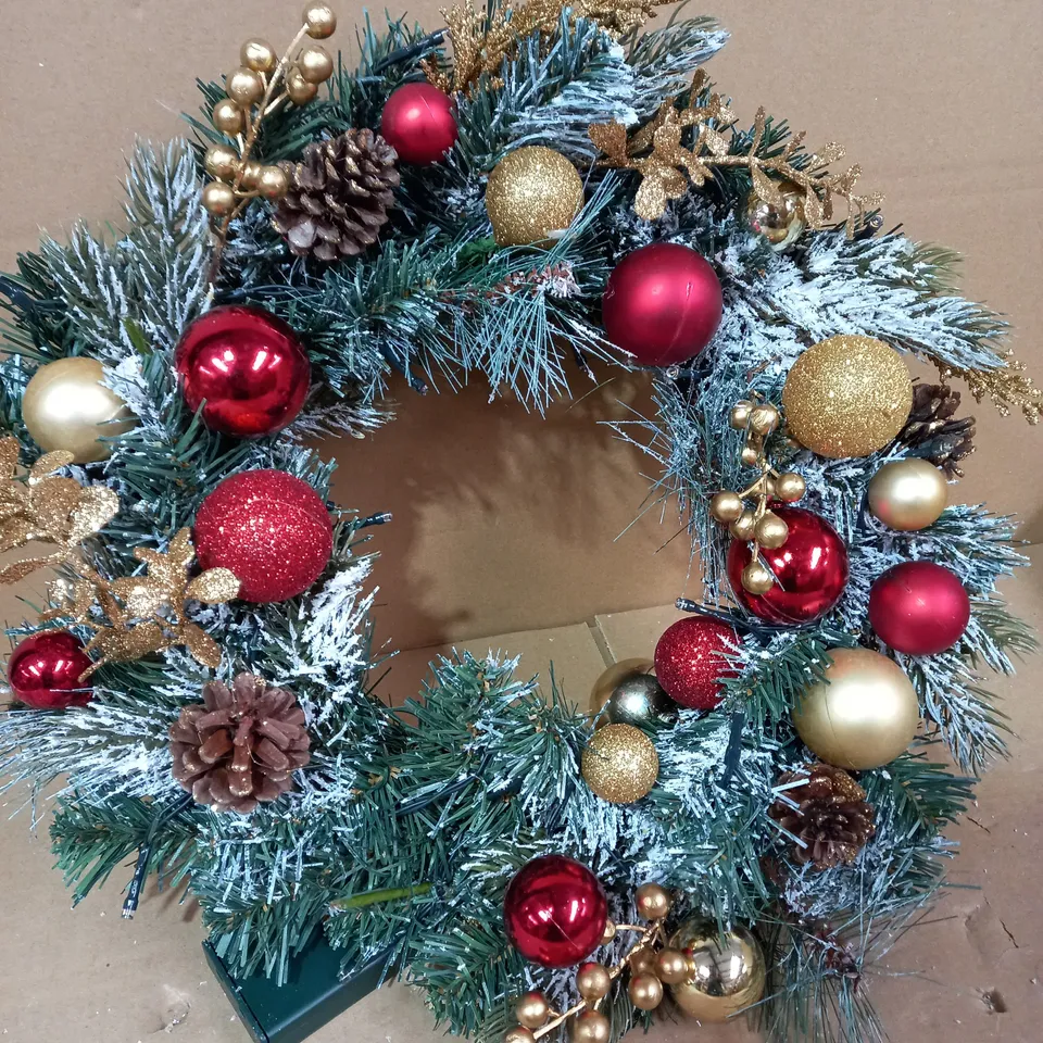 HOME REFLECTIONS PRE-LIT EMBELLISHED WREATH